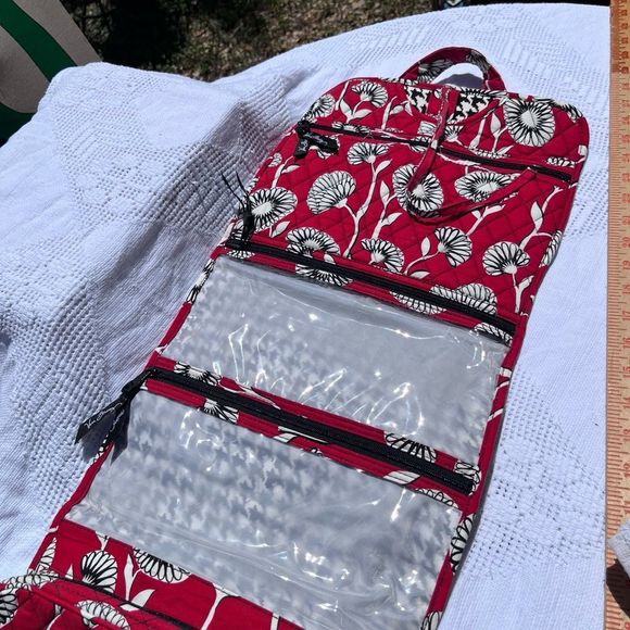 Vera Bradley travel case - Picture 8 of 10